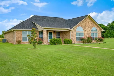 1000 Morgan, Blossom, TX 75462 - Photo 1