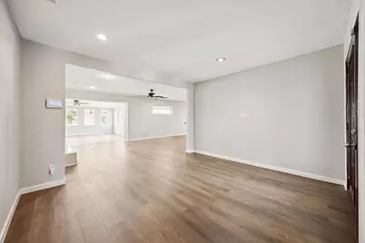 2801 Clearbrook Drive, Irving, TX 75062 - Photo 20