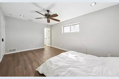 2801 Clearbrook Drive, Irving, TX 75062 - Photo 18