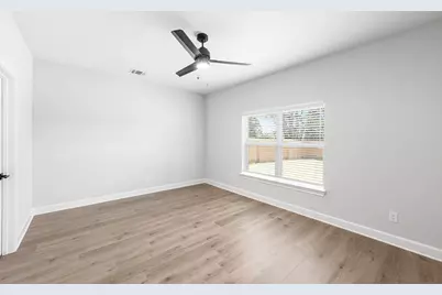 1000 Pecan Place, Hutchins, TX 75141 - Photo 4