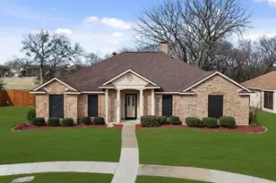 1405 Buena Vista Ave, Garland, TX 75043 - Photo 1