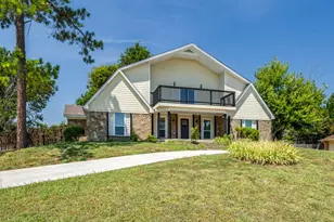 2226 Meadowview Dr, Garland, TX 75043 - Photo 2