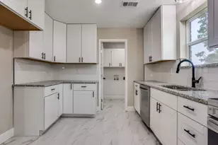 2226 Meadowview Dr, Garland, TX 75043 - Photo 12