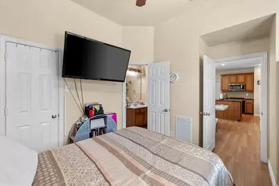 2585 Shoreview Drive, Grand Prairie, TX 75054 - Photo 32