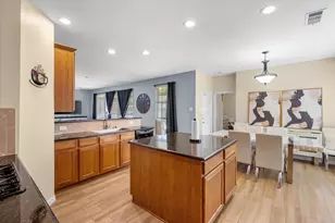 2585 Shoreview Dr, Grand Prairie, TX 75054 - Photo 14