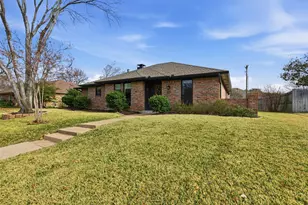 237 Simmons Dr, Coppell, TX 75019 - Photo 2