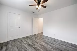 8545 Midpark Rd, Dallas, TX 75240 - Photo 18