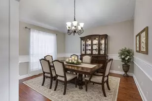 730 W Lonesome Dove Trail, Arlington, TX 76001 - Photo 12