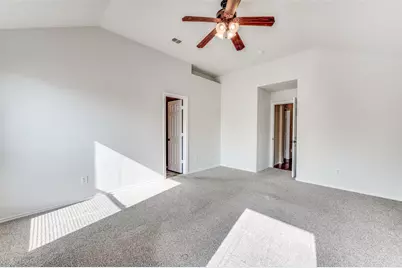 730 W Lonesome Dove Trail, Arlington, TX 76001 - Photo 18