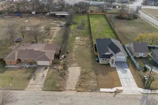 5212 Cox St, Fort Worth, TX 76105 - Photo 1