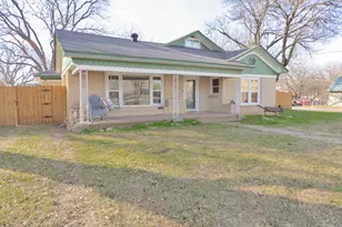517 W Lamar St, Alvord, TX 76225 - Photo 16