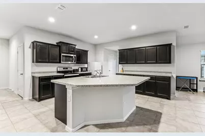 714 Wolf Creek Drive, Cleburne, TX 76033 - Photo 18