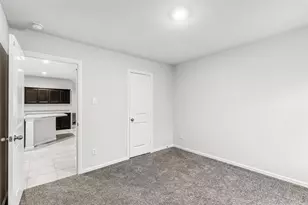 714 Wolf Creek Dr, Cleburne, TX 76033 - Photo 28