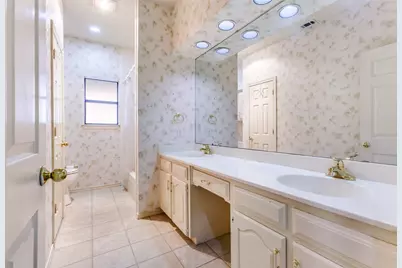 2122 Rolling Oak Lane, Garland, TX 75044 - Photo 10