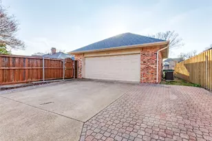 2122 Rolling Oak Ln, Garland, TX 75044 - Photo 12