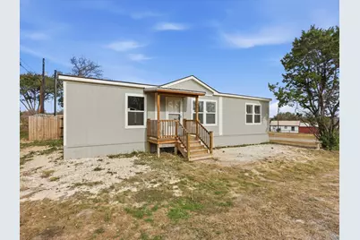 2614 Sycamore Court, Granbury, TX 76048 - Photo 2