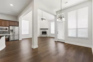 11540 Twining Branch Cir, Fort Worth, TX 76052 - Photo 10