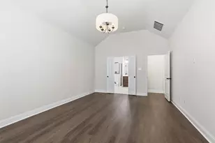 11540 Twining Branch Cir, Fort Worth, TX 76052 - Photo 12