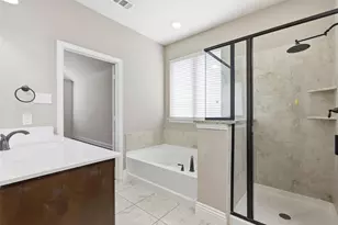 11540 Twining Branch Cir, Fort Worth, TX 76052 - Photo 14