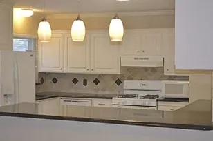 13450 Mt Castle Dr, Farmers Branch, TX 75234 - Photo 4