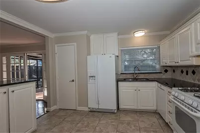 13450 Mount Castle Drive, Farmers Branch, TX 75234 - Photo 6