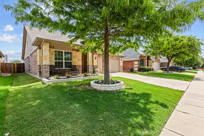 1705 Quail Springs Circle, Fort Worth, TX 76177 - Photo 2