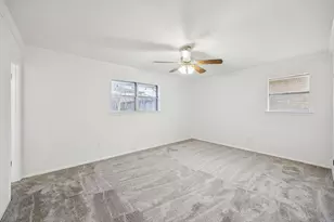 432 Hillview Dr, Hurst, TX 76054 - Photo 16