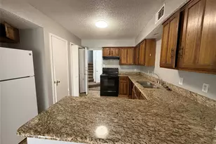 818 Clarissa Pl, Garland, TX 75040 - Photo 6