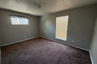 818 Clarissa Pl, Garland, TX 75040 - Photo 8