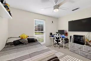 805 Kathryn Dr, Lewisville, TX 75067 - Photo 10