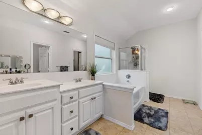 805 Kathryn Drive, Lewisville, TX 75067 - Photo 8