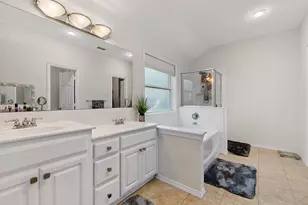 805 Kathryn Dr, Lewisville, TX 75067 - Photo 8