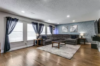 909 Orchid Drive, Lewisville, TX 75067 - Photo 6