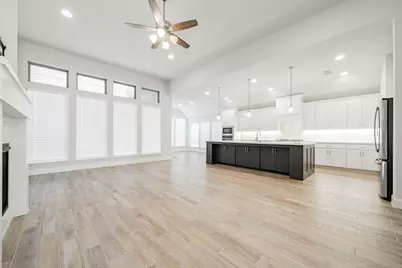 10480 Gray Hills Drive, Fort Worth, TX 76126 - Photo 8