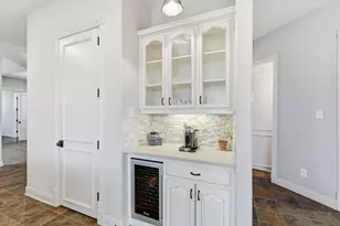 2201 Mockingbird Ln, Flower Mound, TX 75022 - Photo 10