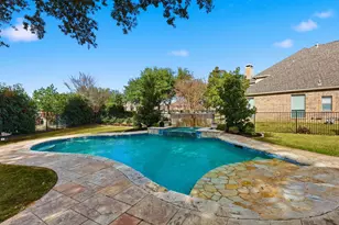 2201 Mockingbird Ln, Flower Mound, TX 75022 - Photo 36