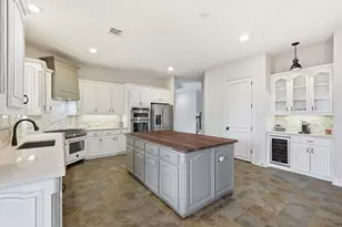 2201 Mockingbird Ln, Flower Mound, TX 75022 - Photo 8