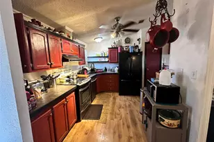 13925 Briar Rd, Azle, TX 76020 - Photo 8