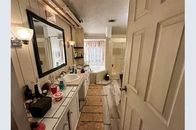 13925 Briar Road, Azle, TX 76020 - Photo 16