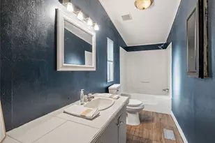 202 Forgotten Ln, Mabank, TX 75156 - Photo 6