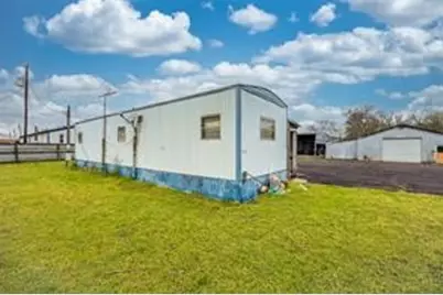 1717 Pipeline Road, Cleburne, TX 76033 - Photo 18