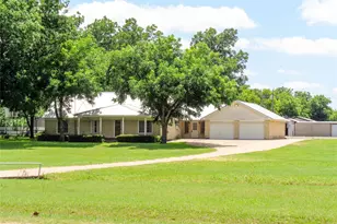 1717 Pipeline Rd, Cleburne, TX 76033 - Photo 2