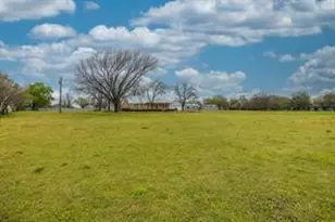 1717 Pipeline Rd, Cleburne, TX 76033 - Photo 24