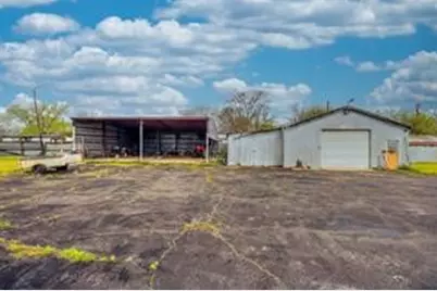 1717 Pipeline Road, Cleburne, TX 76033 - Photo 20