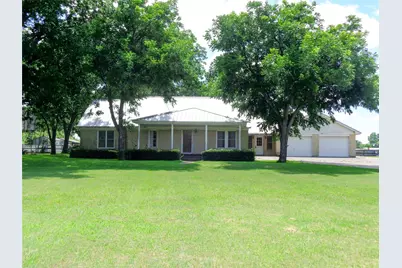 1717 Pipeline Road, Cleburne, TX 76033 - Photo 20