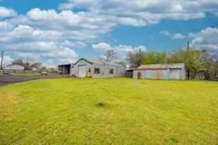 1717 Pipeline Rd, Cleburne, TX 76033 - Photo 22