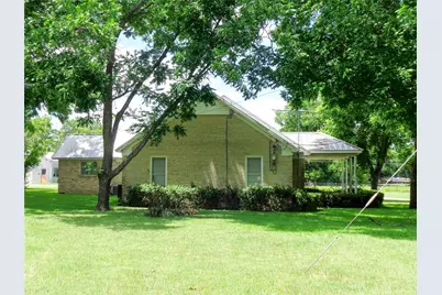 1717 Pipeline Road, Cleburne, TX 76033 - Photo 24