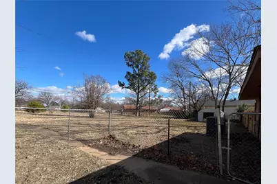 1609 E Peyton Street, Sherman, TX 75090 - Photo 22