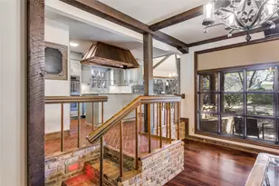 1213 Greenbriar Ln, Arlington, TX 76013 - Photo 10