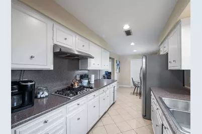 3750 Ridgeoak Way, Farmers Branch, TX 75244 - Photo 4